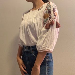 Nordstrom tassel & floral top